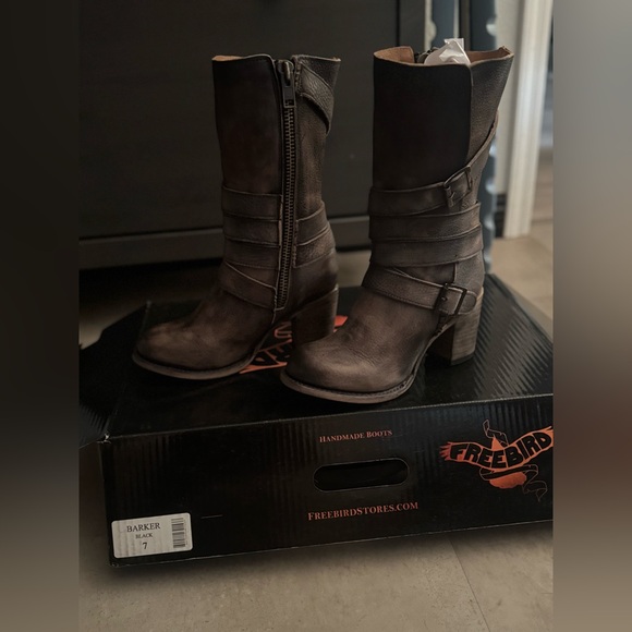 Freebird Barker Black 7 NWB HTF - Picture 7 of 16